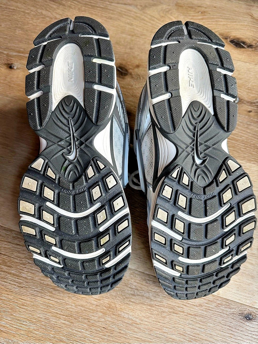 Nike V5 RNR - Picture 6 of 6